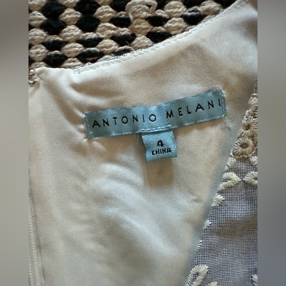 Dress - Picture 2 of 3